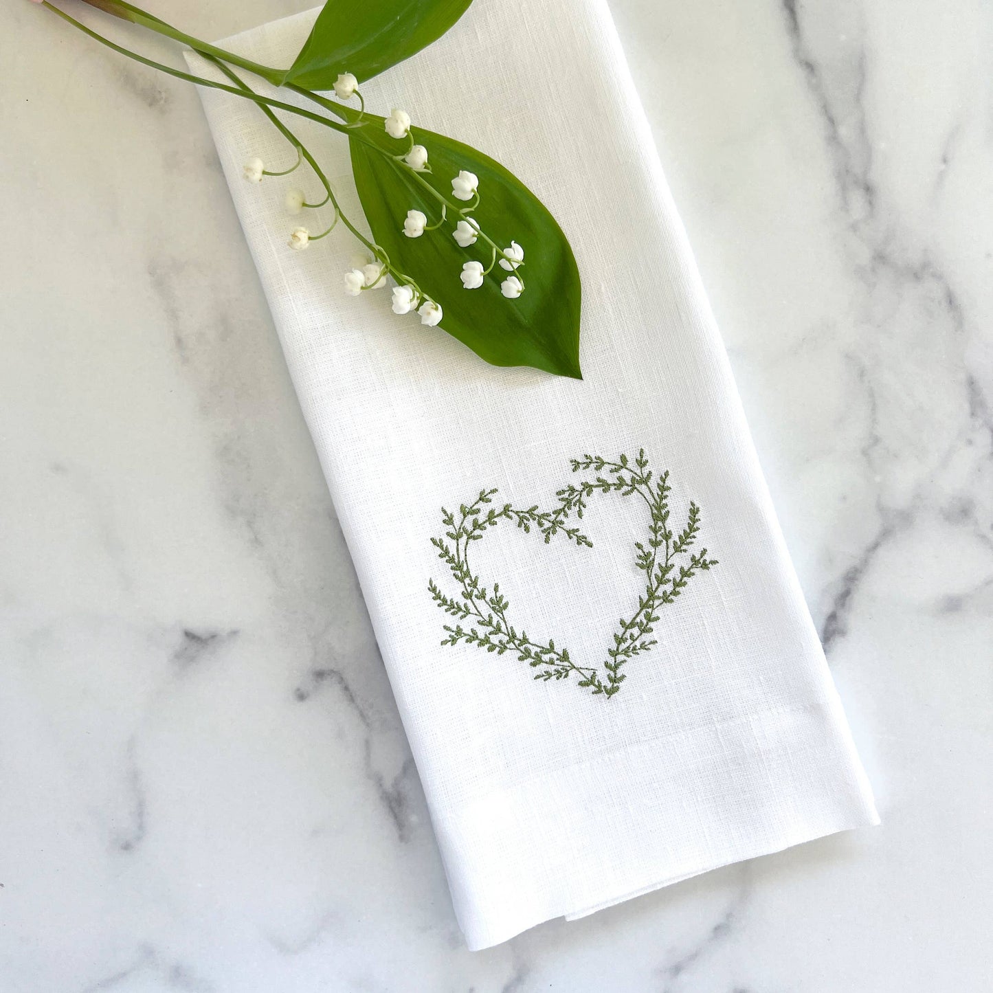 Vineyard Heart Linen Towel: White (Green)