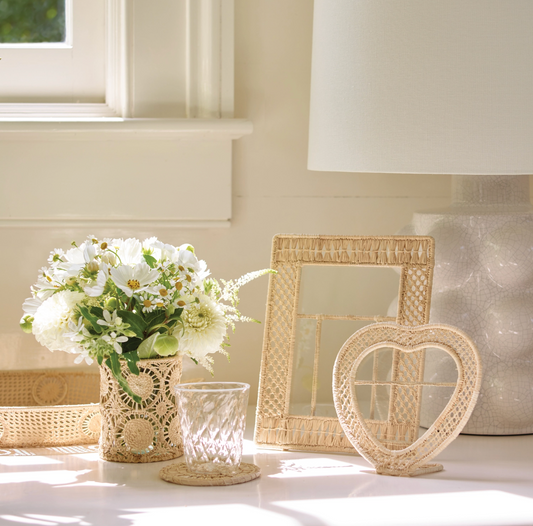 Raffia Frame- 5 x 7