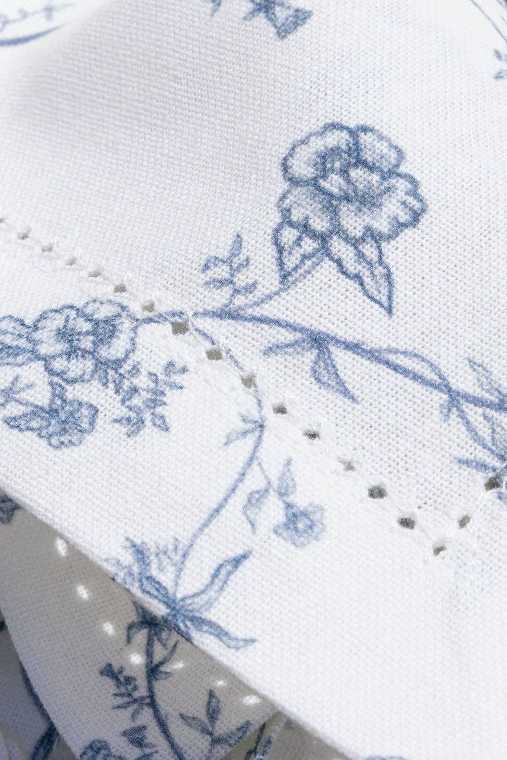 Delft Blue Dinner Napkins, Set of Four, Coastal Table Decor