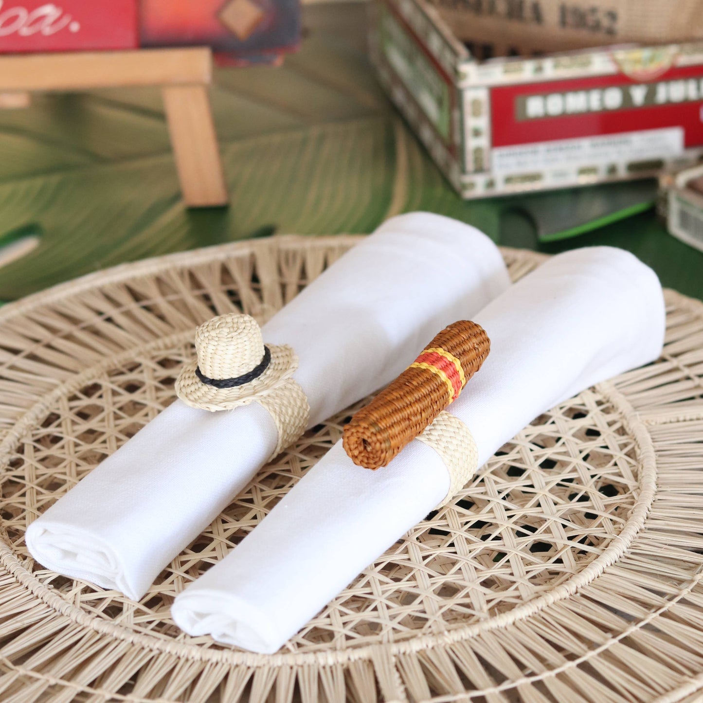Cuban Cigar + Hat Napkin ring: Hat