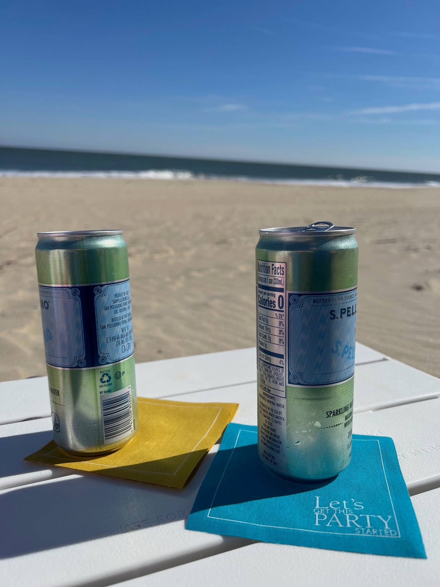 Real Teal Luxury Roll of Disposable Cotton Cocktail Napkins