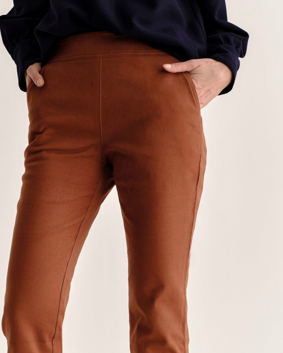 Ivy Pant-Lion