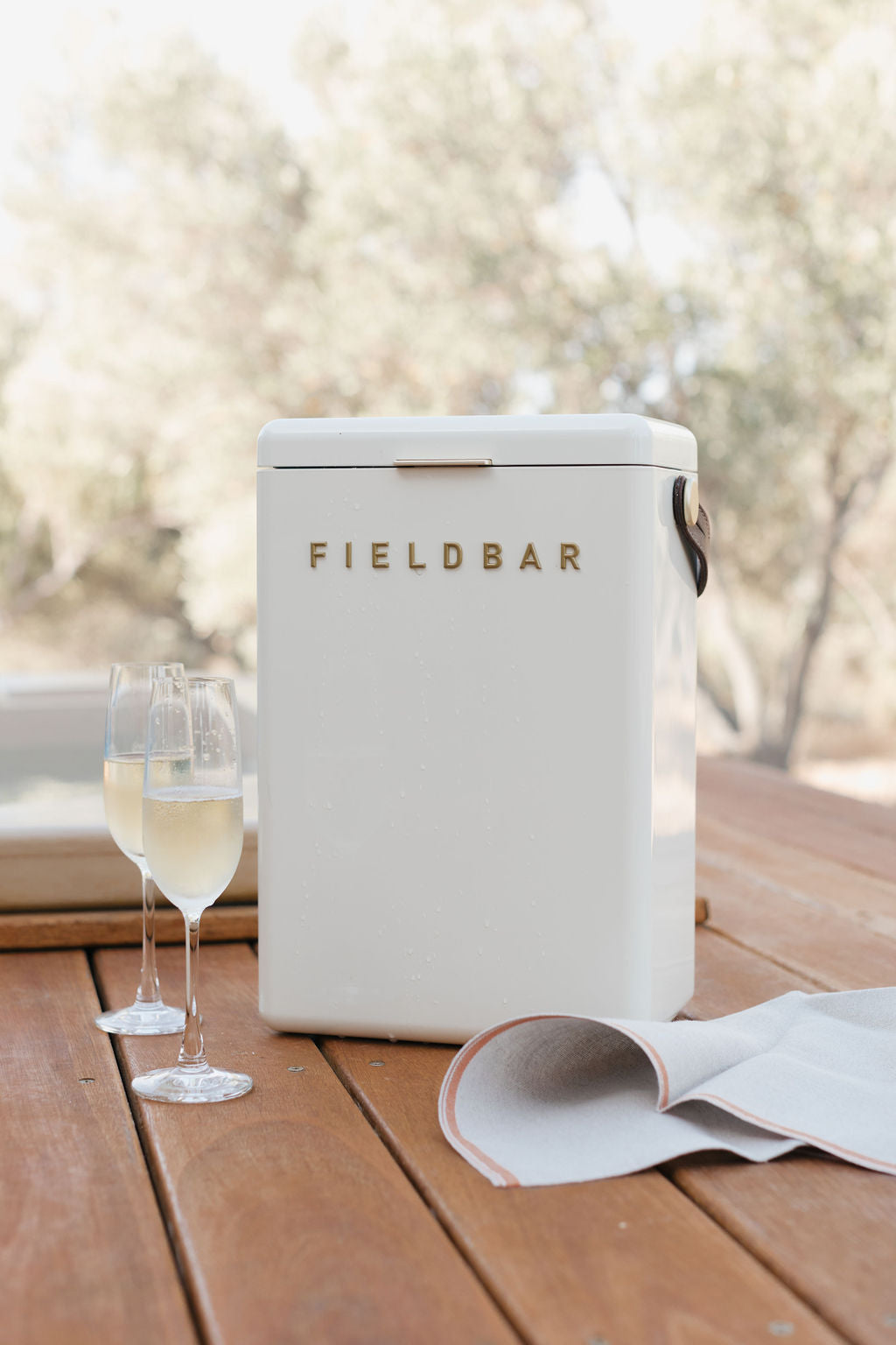 Drinks Box in Safari White with Leather Sling
