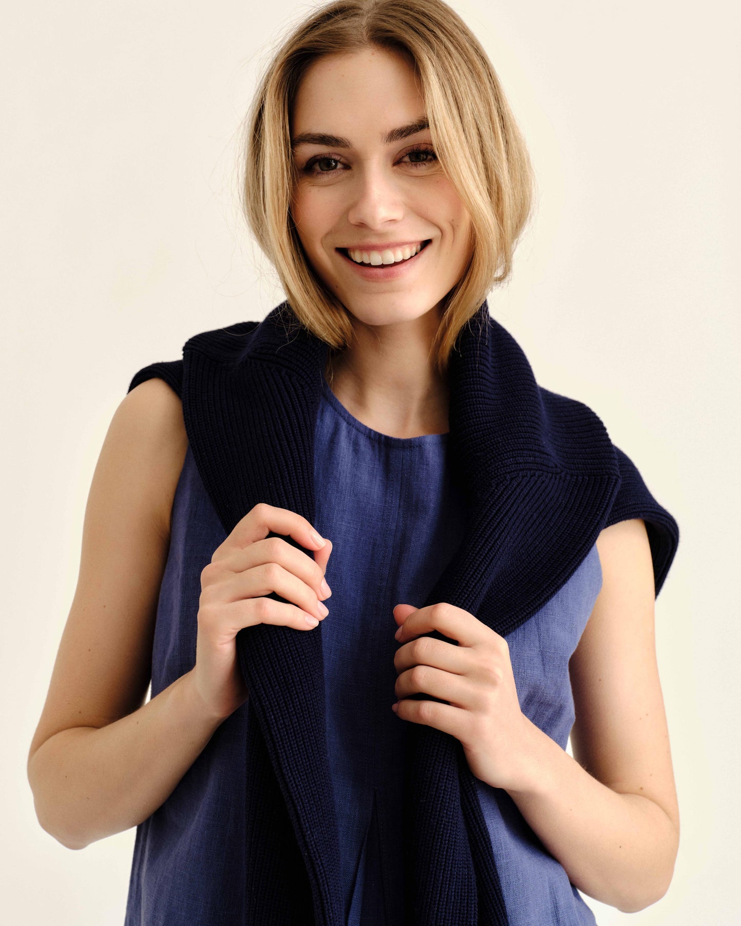 SU26 Collins Sweater-Midnight Blue