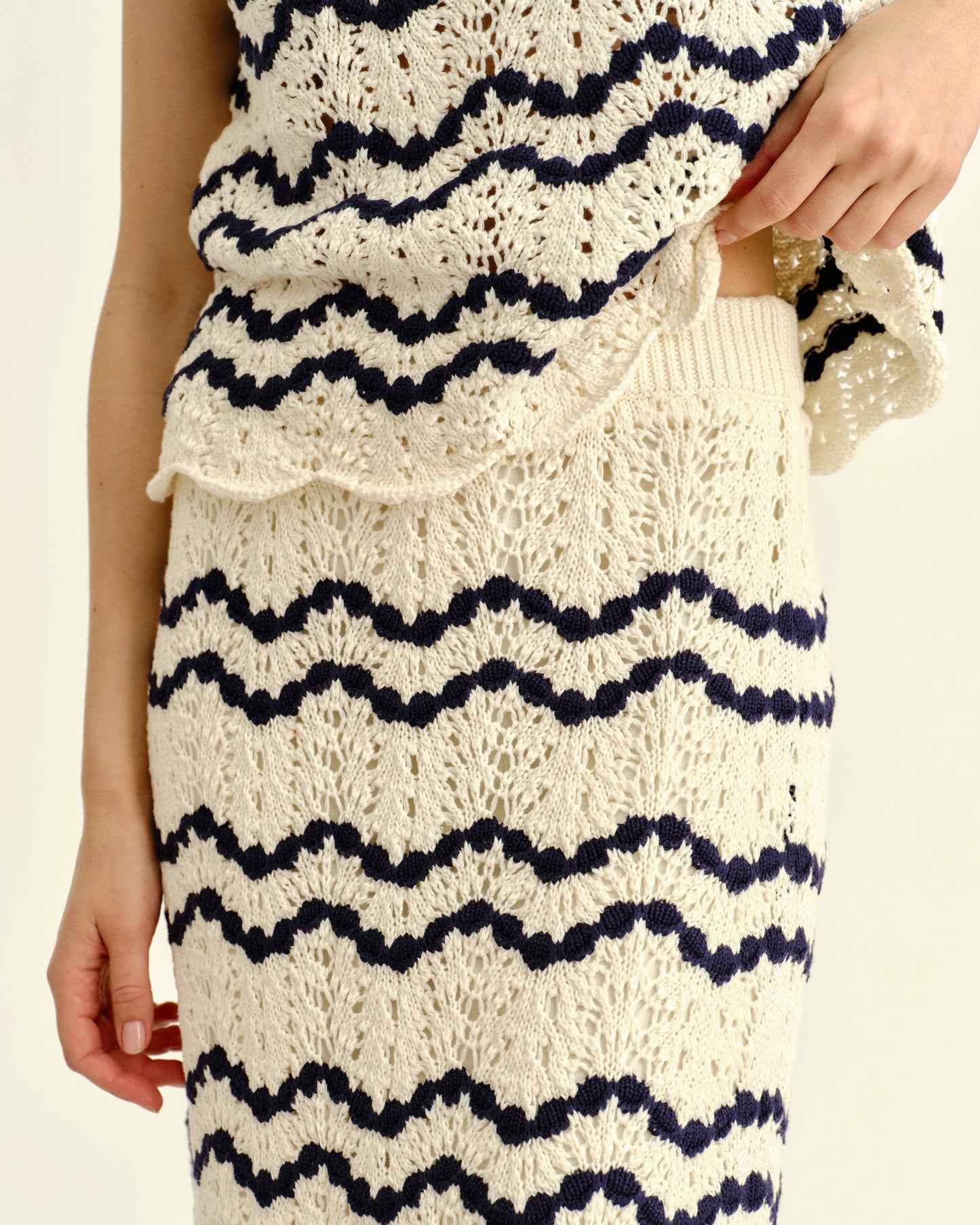 SU26 Caroline Skirt-Beach Wave Stripe-Natural