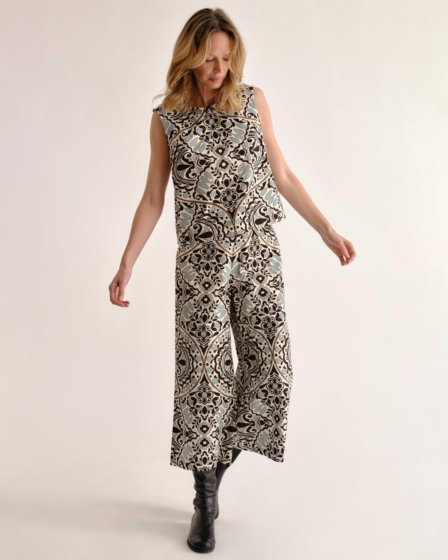 Salida Culotte Pants-Flor Medallion Tidal Pool