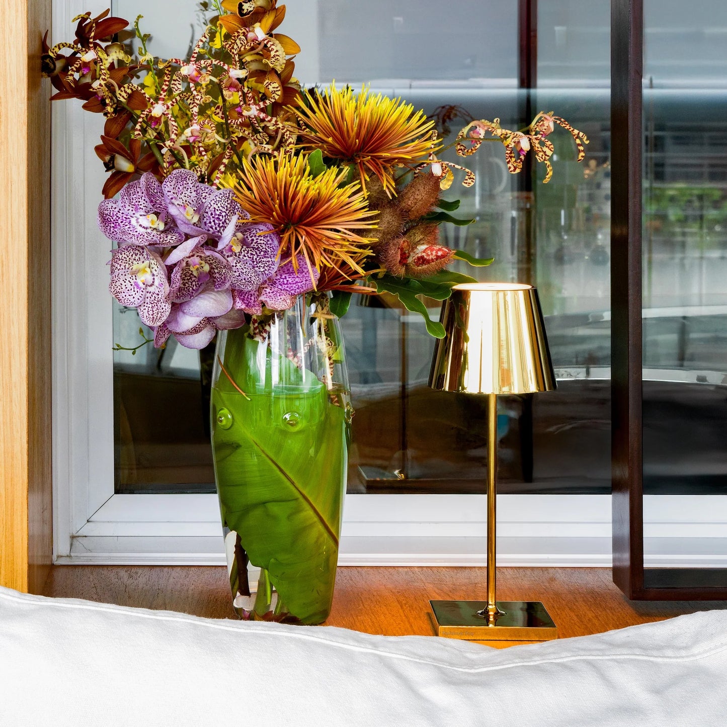 Poldina Pro Table Lamp - Glossy Gold