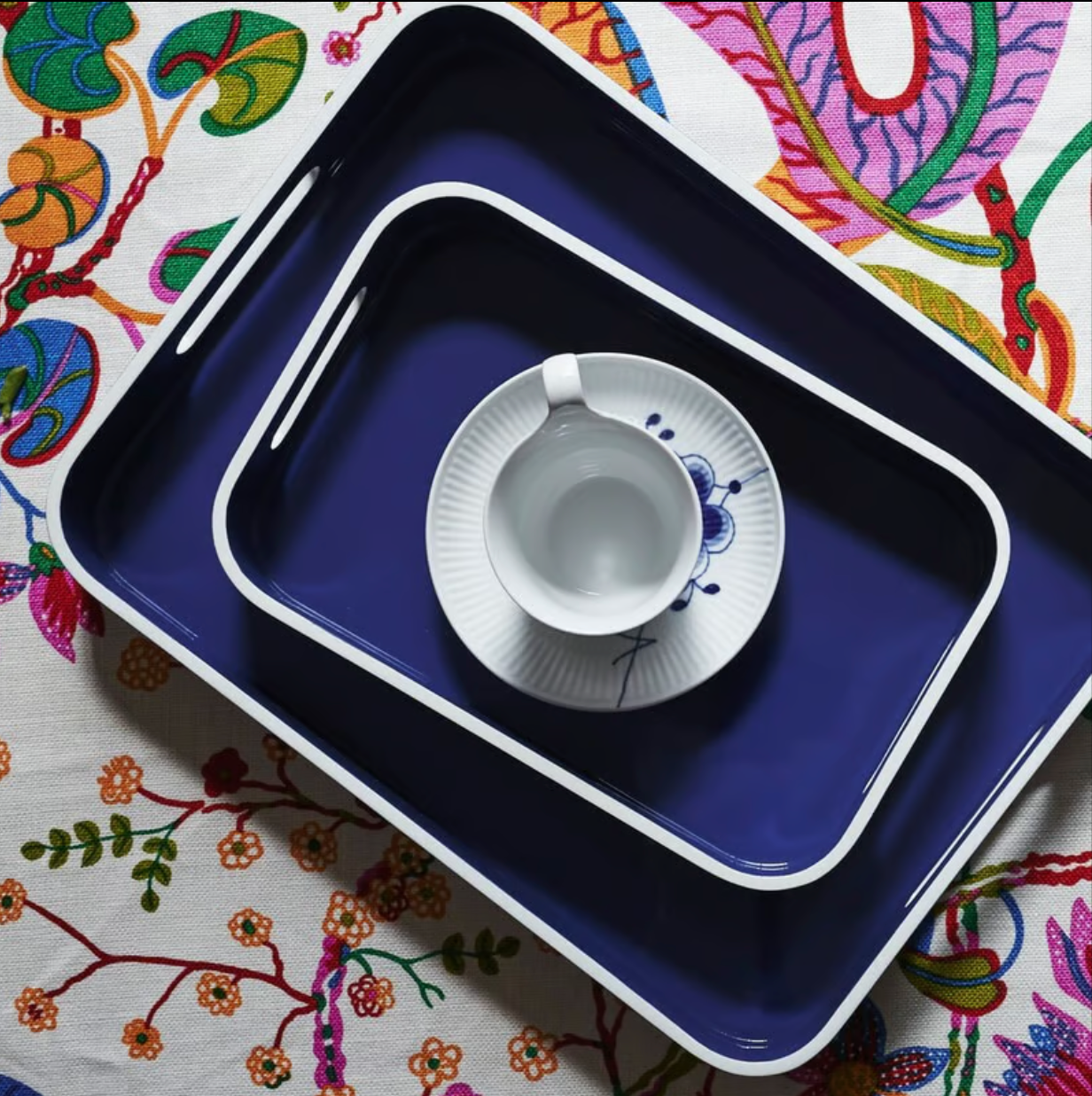 Centre Pointe Blue Lacquer Tray