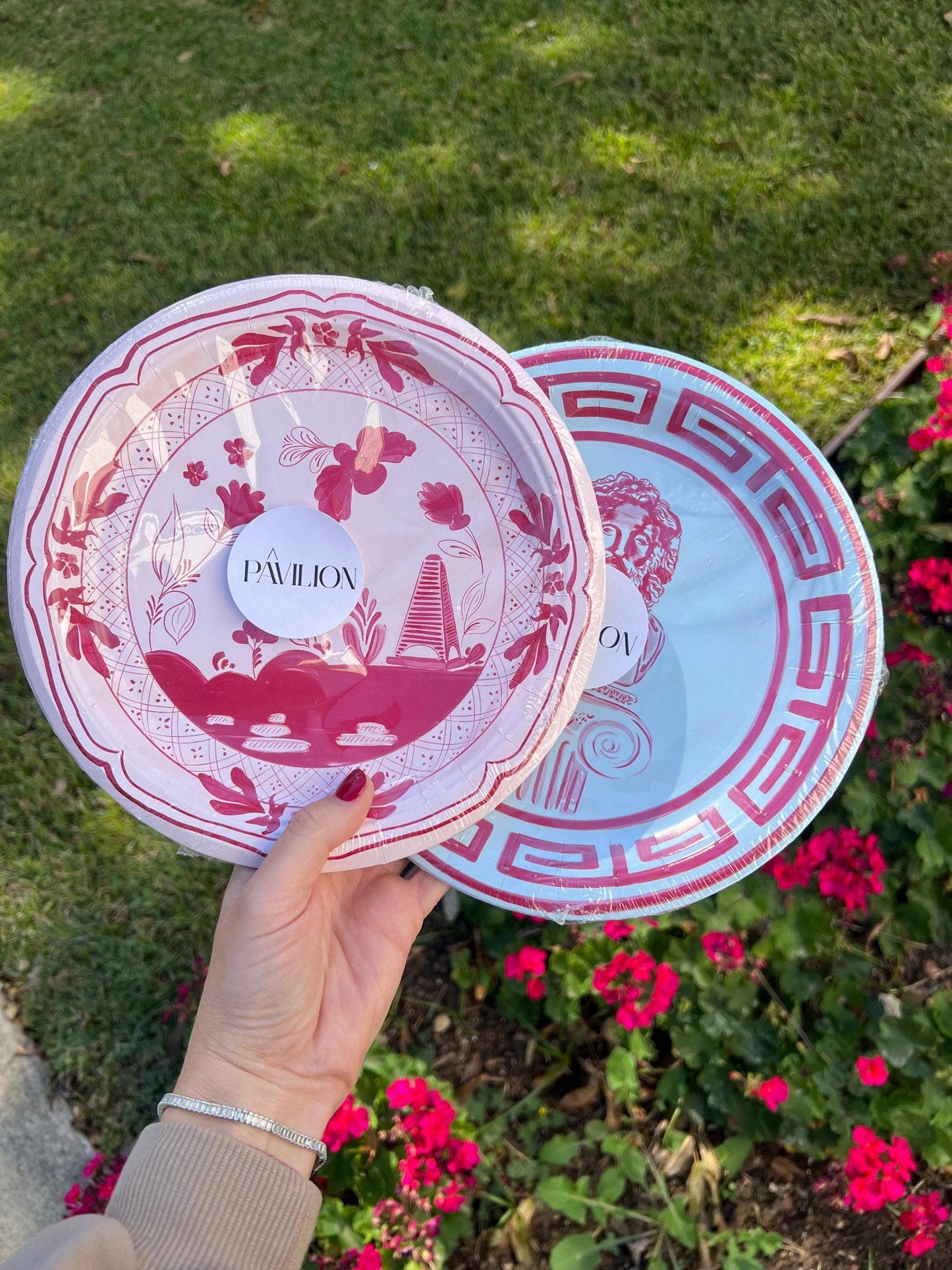 Beachside Pavilion Salad and Dessert Plates 8 per pack: Navy & Sky