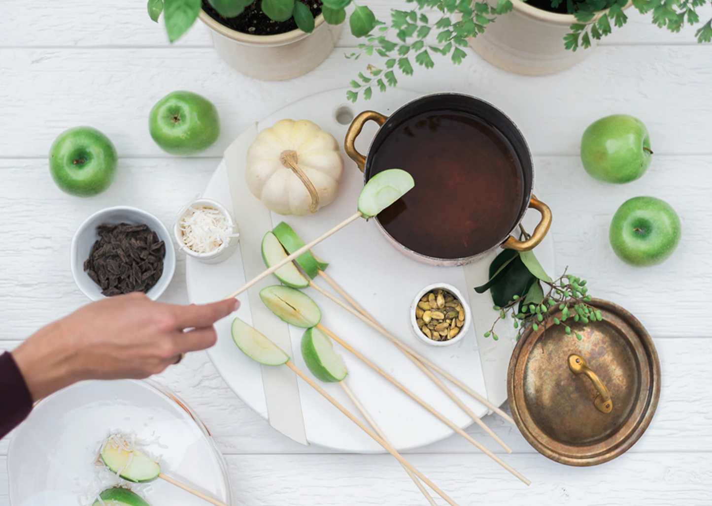 Monika Hibbs x etúHOME Round Wood Serving Board